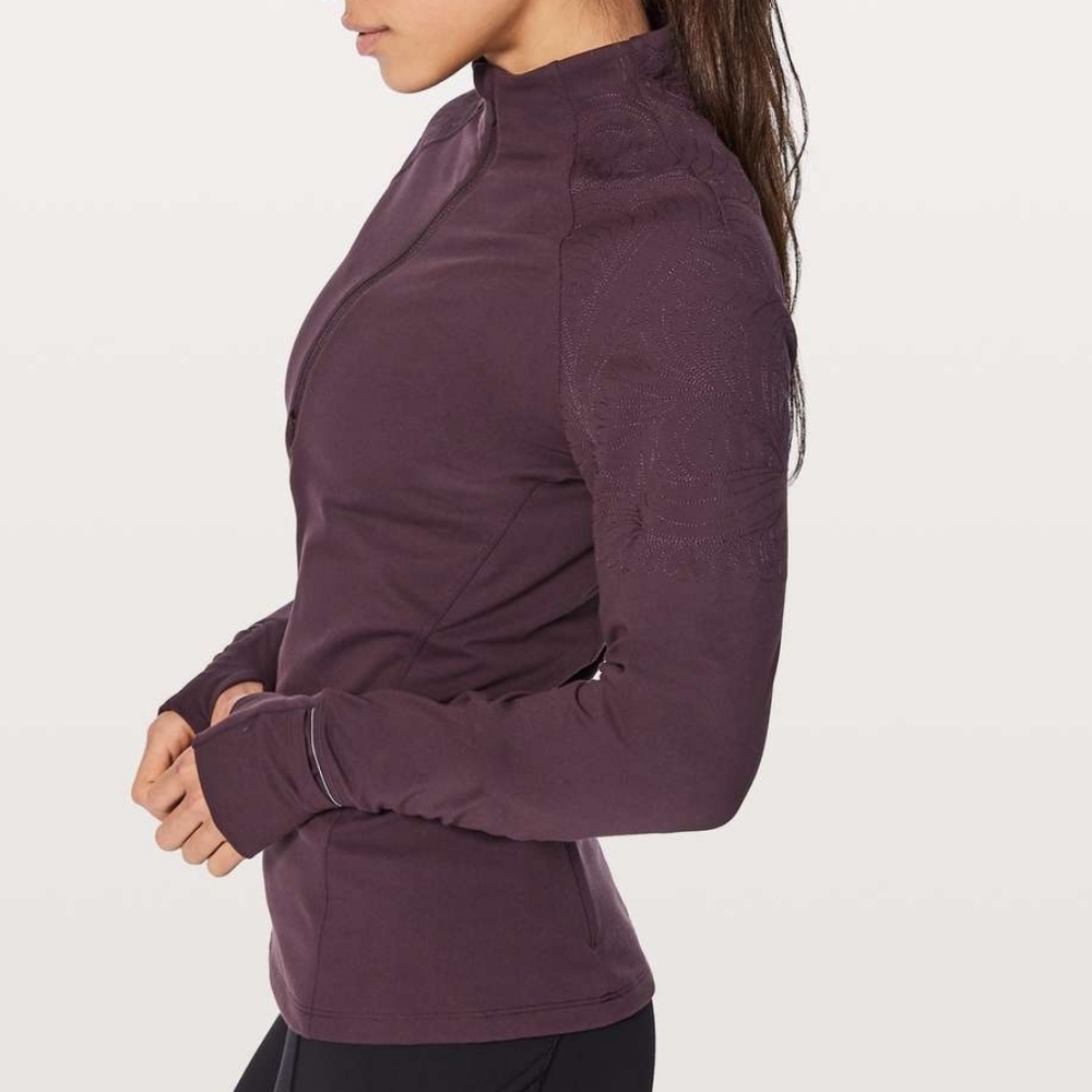 Lululemon Toasty Tech 1/2 Zip size 8